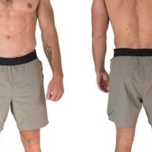 Ten Thousand TACTICAL SHORT
GO ANYWHERE, DO ANYTHING. Tan size Lg